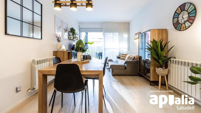 Foto 1d846a35-60fc-458f-b85c-a50b51764e97. Flat with heating parking in Eixample Sabadell