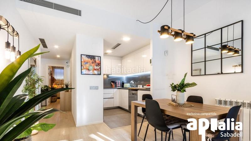 Foto 1e4f6d2c-1f7f-4e81-b83a-c9eda6b1a458. Flat with heating parking in Eixample Sabadell