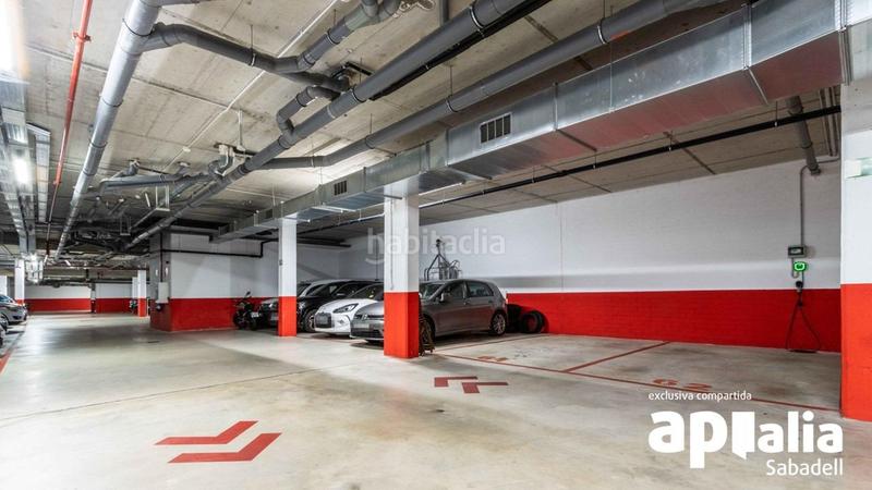 Foto 2f0bec27-7699-4cef-b4cd-c138e9116ab1. Flat with heating parking in Eixample Sabadell