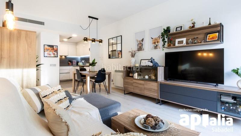 Foto 32c5ac3b-2225-4a07-bf64-4d90e6dfddda. Flat with heating parking in Eixample Sabadell