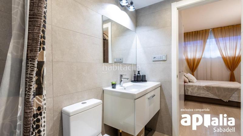 Foto c978006c-91ef-4a68-a7b3-1ee53c450853. Flat with heating parking in Eixample Sabadell