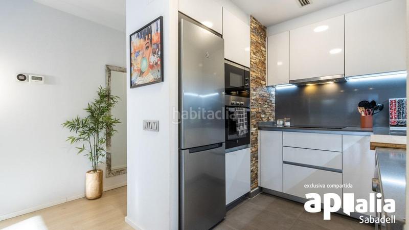 Foto d02fc359-de9c-4fca-b26d-ed9938be43c6. Flat with heating parking in Eixample Sabadell