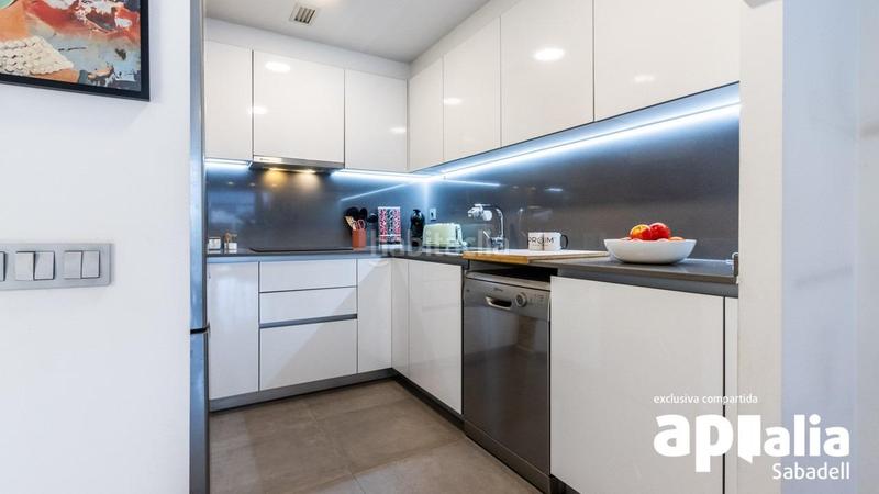 Foto d2143675-7b1f-46d1-940f-d58849082333. Flat with heating parking in Eixample Sabadell