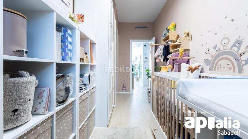 Foto ed9299a6-74ef-4b46-9ebc-f64f06a78df3. Flat with heating parking in Eixample Sabadell