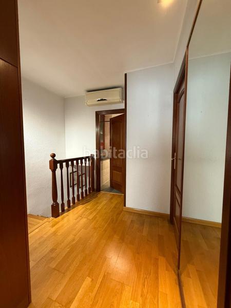 Foto be8fed52-43f2-4430-a6d0-7d3e9b2232e6. Casa amb calefacció a Ca n'Oriac Sabadell