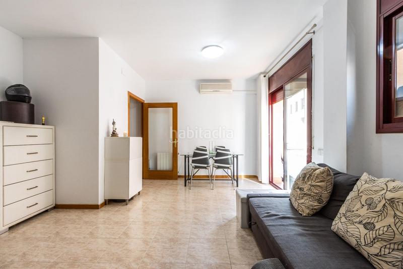 Foto 325153cd-c8c5-4798-80a0-e6229e8f969f. Pis amb calefacció aparcament piscina a Campoamor Sabadell