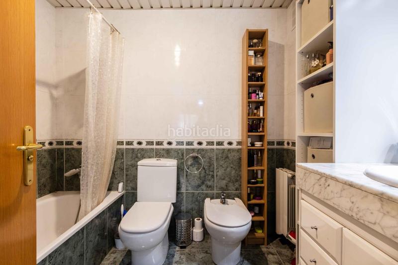 Foto 5836ffd9-062c-4181-9490-af713dd9a638. Pis amb calefacció aparcament piscina a Campoamor Sabadell