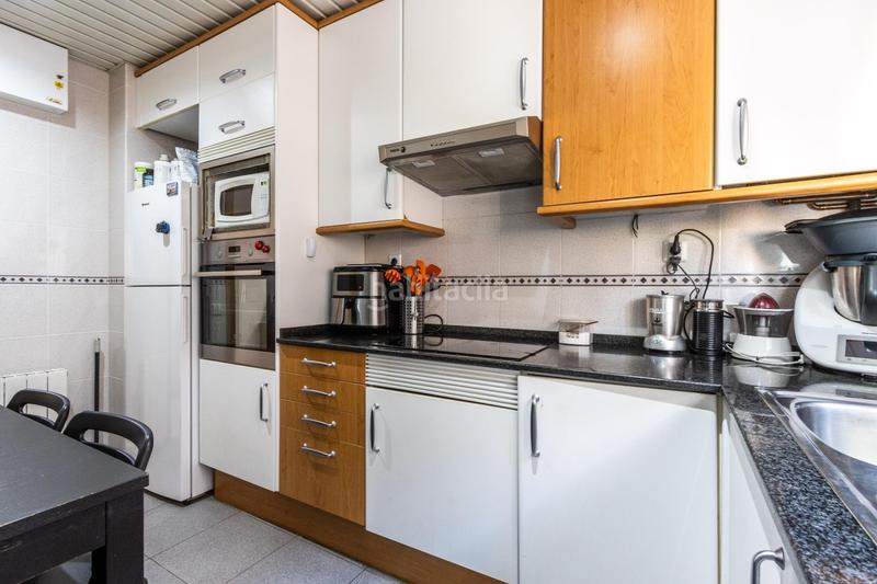 Foto 7201f496-08e8-4275-bd83-f2454cba0e2d. Pis amb calefacció aparcament piscina a Campoamor Sabadell