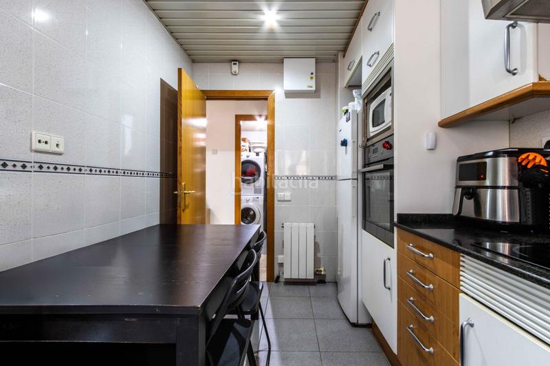 Foto 8ddd9ba3-7024-455e-9436-1bbe529f78f3. Pis amb calefacció aparcament piscina a Campoamor Sabadell