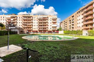 Appartement à Campoamor. Piscina comunitaria, plaza de parquing y trastero