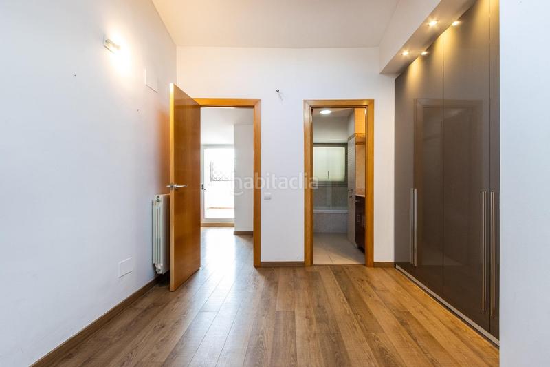 Foto 52dcf0f2-653d-43ac-a872-c85cad09fcfc. Dúplex al lado del mercado central !!! en Centre Sabadell