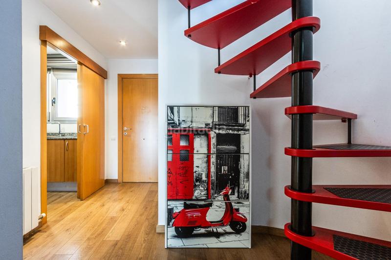 Foto 7ee76b91-9010-44d6-85e9-48ed425b52b8. Dúplex al lado del mercado central !!! en Centre Sabadell