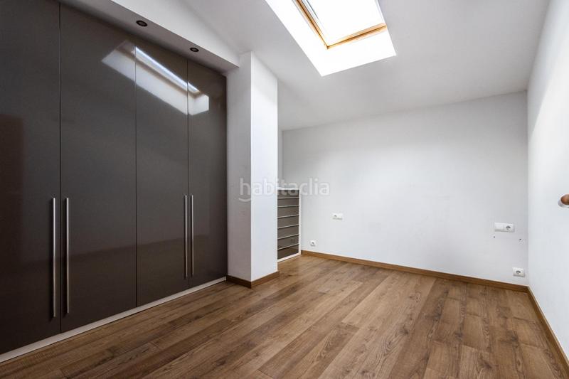 Foto b92beead-1fa8-4012-93c2-f2d947ab4037. Dúplex al lado del mercado central !!! en Centre Sabadell