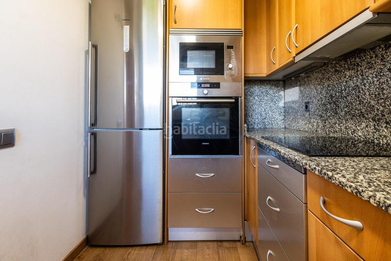 Foto d61ac28f-8807-4f13-b07f-c8981850d5e3. Dúplex al lado del mercado central !!! en Centre Sabadell