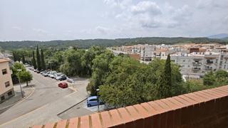 Piso en Sentmenat. En el centro !!