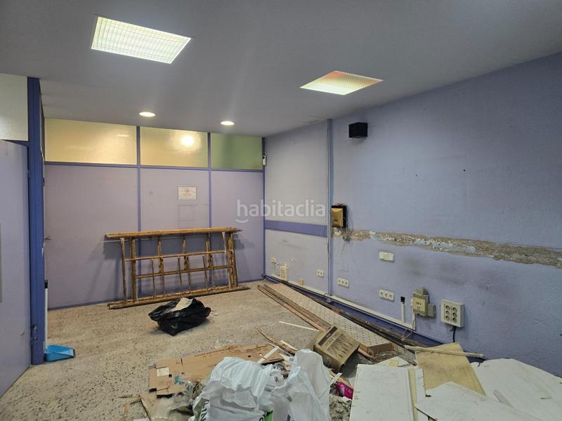 Foto 5e8d6759-dc41-4f7a-969e-3c47fb48238b. Local comercial local en venta en el centro !! en Castellar del Vallès