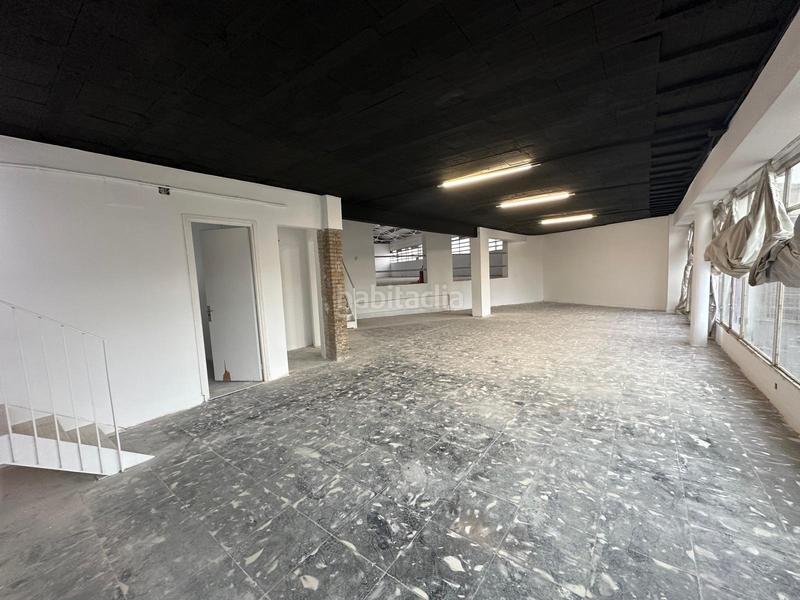 Foto 214cd56c-ce68-4e00-892d-b4ed64640bc9. Rent industrial building in Hostafrancs Sabadell