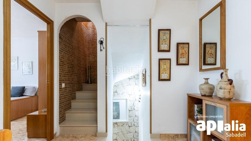 Foto 1d7e3e72-aaab-405b-89af-780544af0aee. Casa amb aparcament a Les Arenes - La Grípia - Can Montllor Terrassa