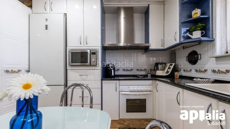 Foto 5480aeab-6270-4e81-83ff-1a273a1c2902. Casa amb aparcament a Les Arenes - La Grípia - Can Montllor Terrassa