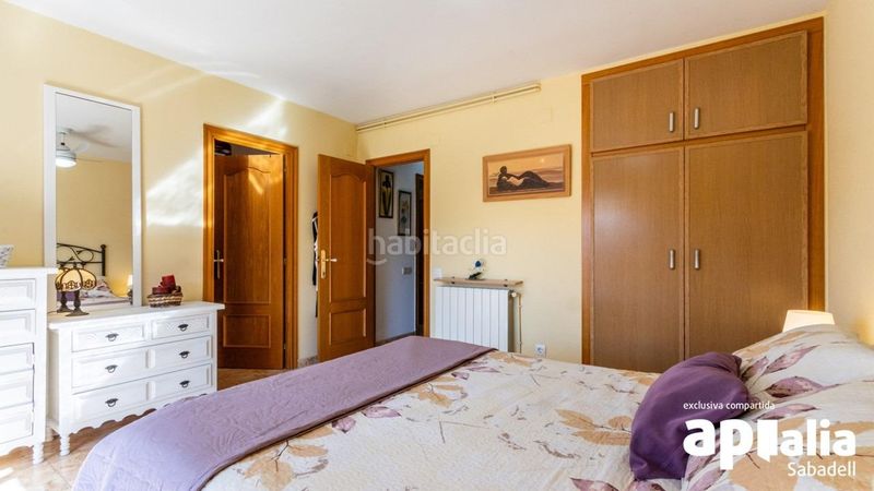 Foto bf37171b-d65b-4950-b66d-0b591bea9bf7. Casa amb aparcament a Les Arenes - La Grípia - Can Montllor Terrassa