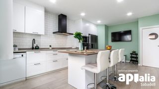 Maison  Carrer de reg�s. Espectacular casa reformada de 10 m de fachada y piscina a 1 pas