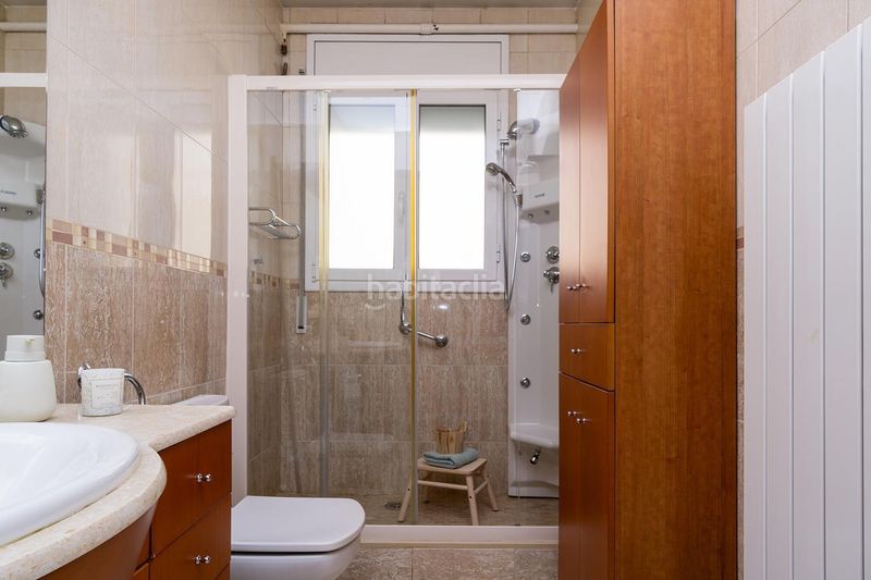 Foto 820ac915-3e03-40d1-bc33-77bf88e082e6. Casa adossada amb aparcament a Creu Alta Sabadell