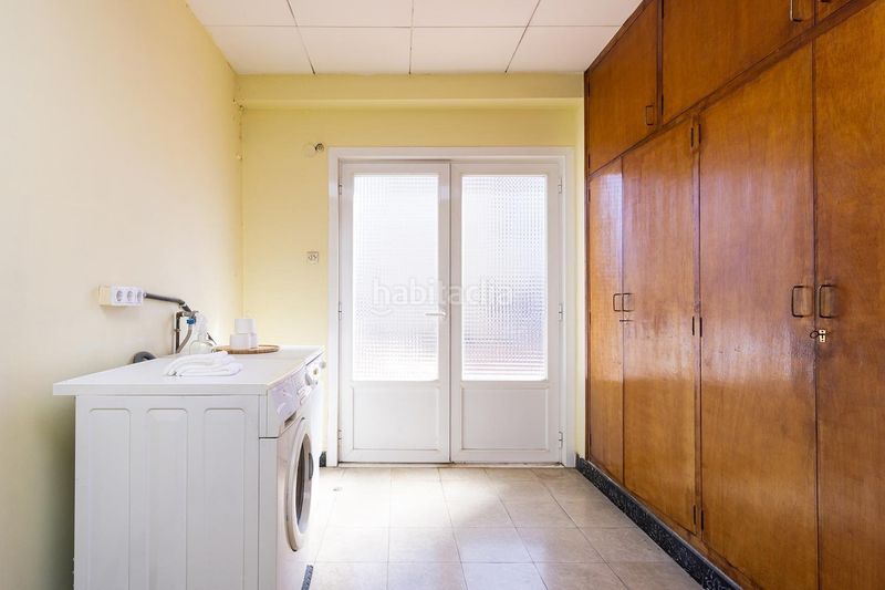 Foto b1e86e9f-633a-4565-a374-b2b690c5bdb5. Casa adossada amb aparcament a Creu Alta Sabadell