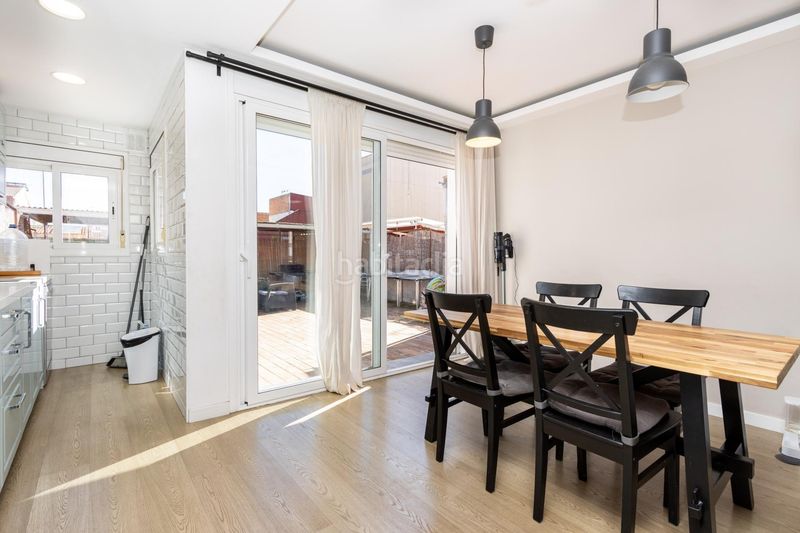 Foto 15fd1ca5-b4e2-417e-908d-ba1443c25d0a. Casa magnifica casa reformada para entrar a vivir! en Sabadell