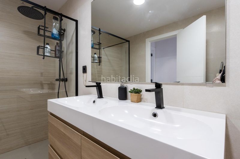 Foto 1b5772bb-9d58-4475-88e1-6d2752b1314f. Casa magnifica casa reformada para entrar a vivir! en Sabadell