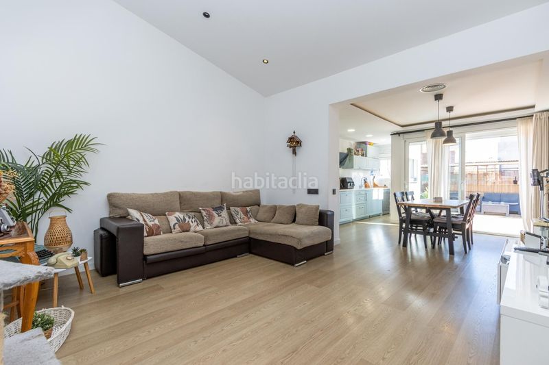 Foto e6ac10d6-7d31-4e40-a72c-3882e7c2294a. Casa magnifica casa reformada para entrar a vivir! en Sabadell