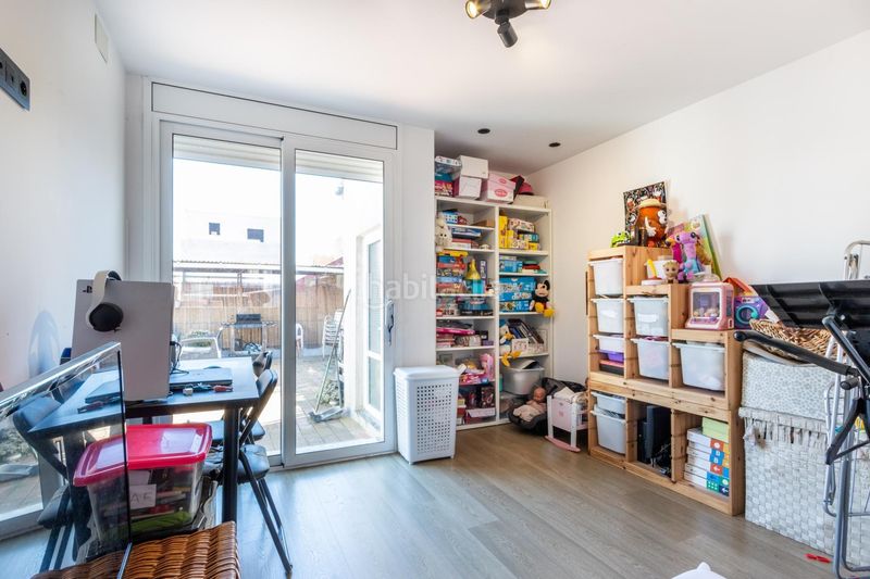 Foto fbae7eb5-7b55-4544-9059-17beff0cb7f3. Casa magnifica casa reformada para entrar a vivir! en Sabadell