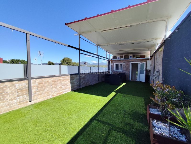 Foto 31931f30-bc02-4438-9eab-cd4d6fe564dd. Casa amb calefacció a La Plana del Pintor Sabadell