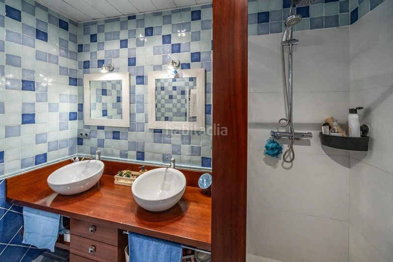 Foto a5926d7a-360b-416b-b770-3a160c8eba98. Casa amb aparcament a Serra d'en Camaró Sabadell