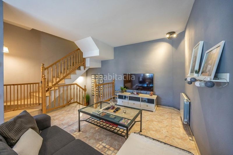 Foto f4e6db06-5878-4d6c-b164-454f993f402a. Casa amb aparcament a Serra d'en Camaró Sabadell