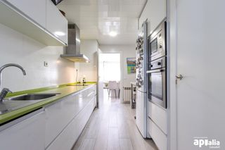 Duplex à Eixample. Dúplex reformado de 140 m2 útiles con 4 habitaciones en eixample