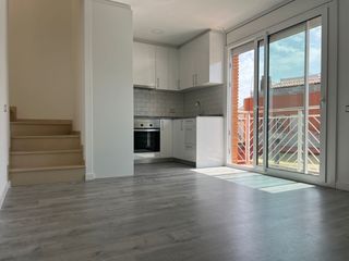 Duplex in Creu Alta. En la creu alta dúplex de 2 habitaciones