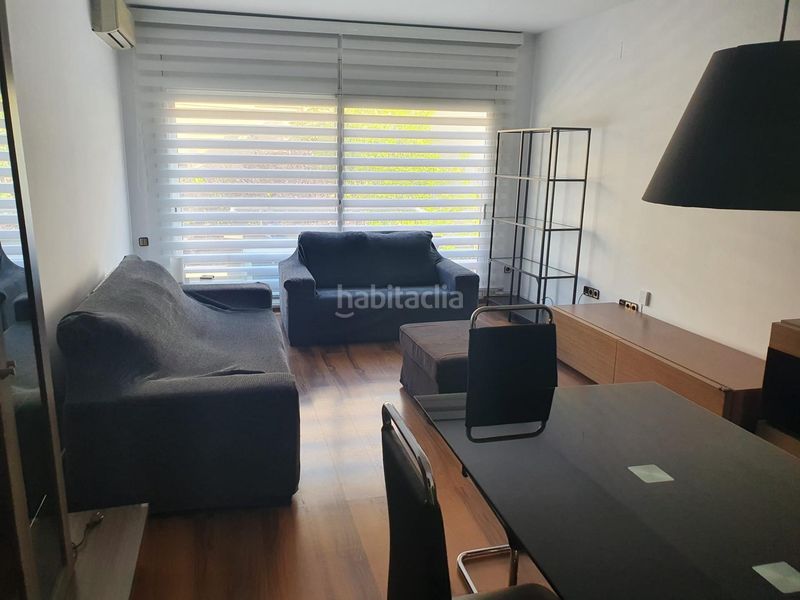 Foto 5f0b4a42-507b-40d1-8270-244eeb1d2451. Casa amb aparcament a Centre Sabadell