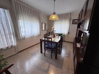 Etagenwohnung in Barri Antic. Bajo en venta en el casco antiguo