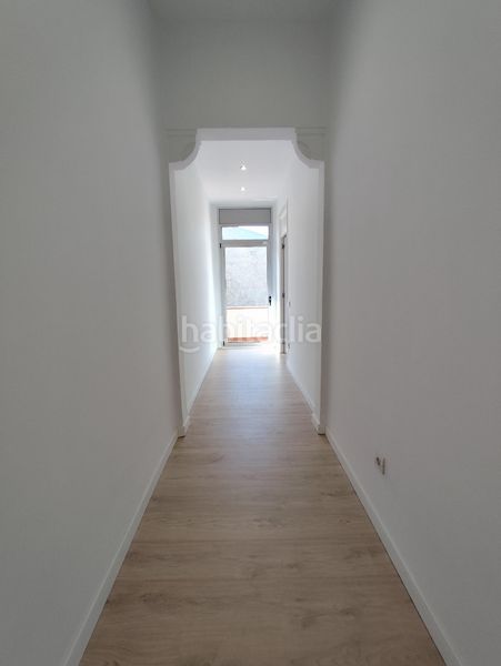 Foto aabfd220-f0b0-4b51-b99d-0016f4e0f0d4. Casa amb calefacció a Centre Sabadell