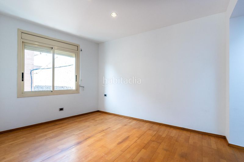 Foto 52a736ac-ff93-45ef-8797-b73b3672f302. Casa adossada amb calefacció aparcament a Sentmenat