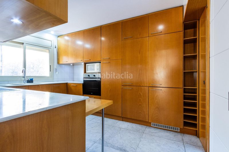 Foto c174231c-5a74-419c-b1df-b3f97c527773. Casa adossada amb calefacció aparcament a Sentmenat