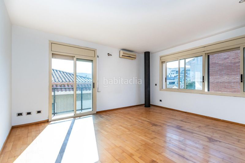 Foto f4eb35b2-8406-4e94-9c48-58670b23fedb. Casa adossada amb calefacció aparcament a Sentmenat