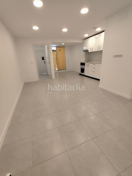 Foto 5ef42b1e-9970-4a18-89e6-387152d064c2. Planta baixa a Eixample Sabadell
