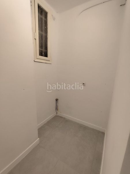 Foto d1860a89-7f70-445d-bf83-6a157c82ac1f. Planta baixa a Eixample Sabadell