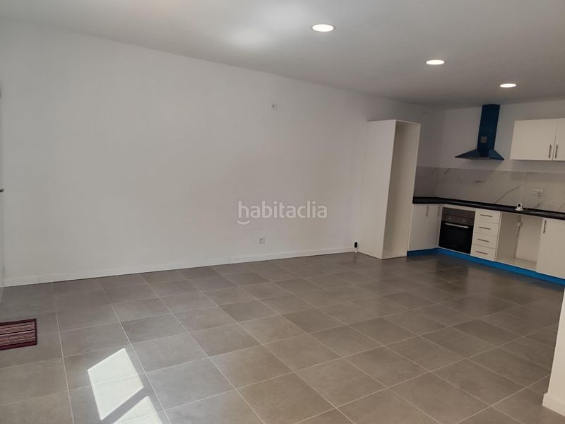 Foto b93421b3-c9a6-4a75-846a-b6c92f117108. Planta baixa a Creu de Barberà Sabadell