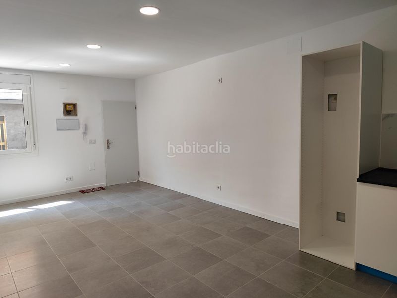 Foto f39bfc3b-6790-47a7-958a-de350723be75. Planta baixa a Creu de Barberà Sabadell