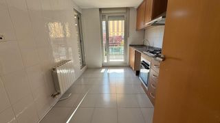 Flat in Can Llong. Piso totalmente exterior de 3 hab con balcón y parking