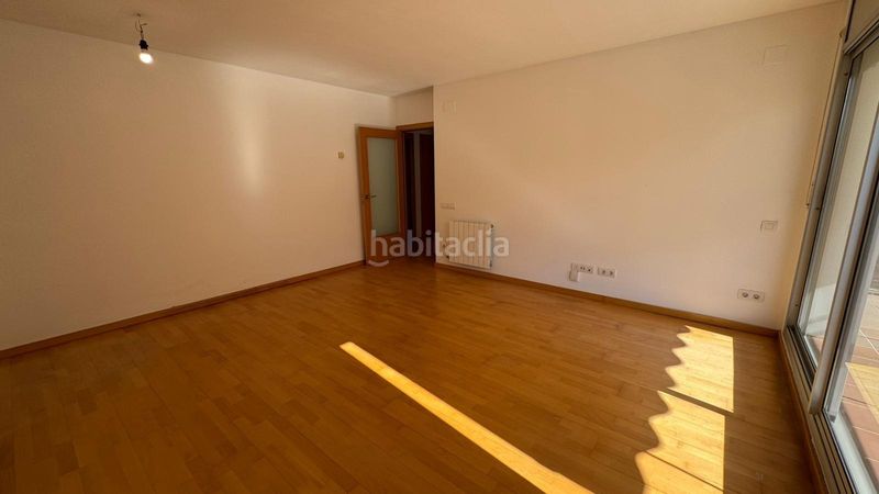 Foto d8b90df4-79c8-48c1-998d-822dc5c4ff00. Pis amb calefacció aparcament a Can Llong Sabadell