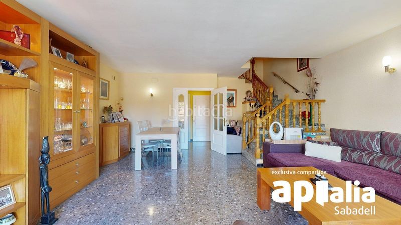 Foto 5d58d327-6b0c-4859-b403-667323df3cf5. Semi detached house with heating parking in Centre-Eixample-Can Llobet Barberà del Vallès