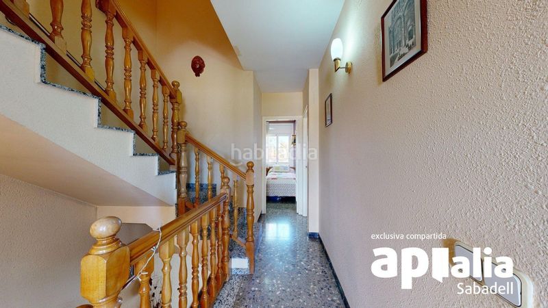 Foto c9aa433b-4150-439b-bfc2-e488fe44bf70. Semi detached house with heating parking in Centre-Eixample-Can Llobet Barberà del Vallès